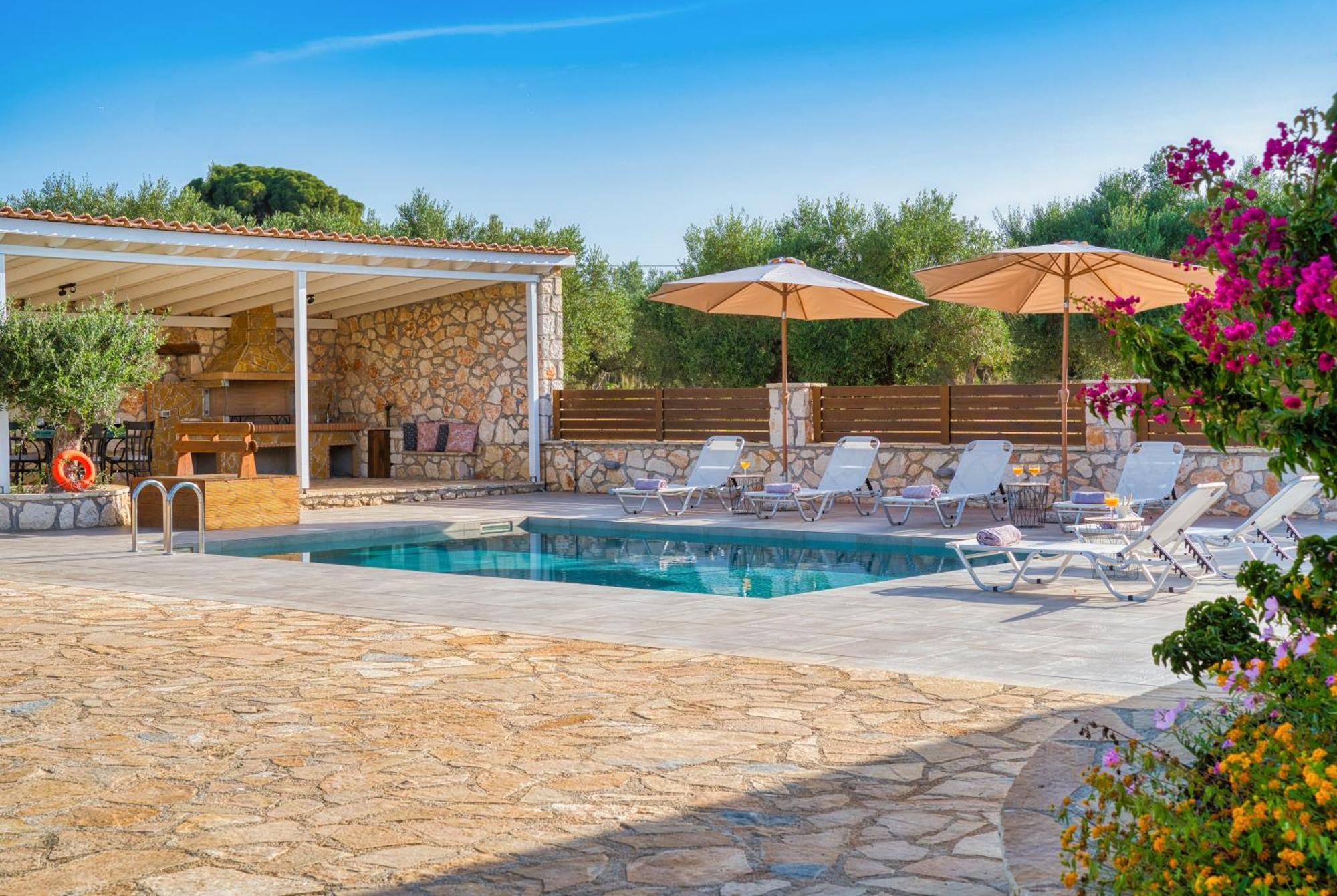 Astarte Villas - Astra Private Villas With Pool Vasilikí Exteriör bild